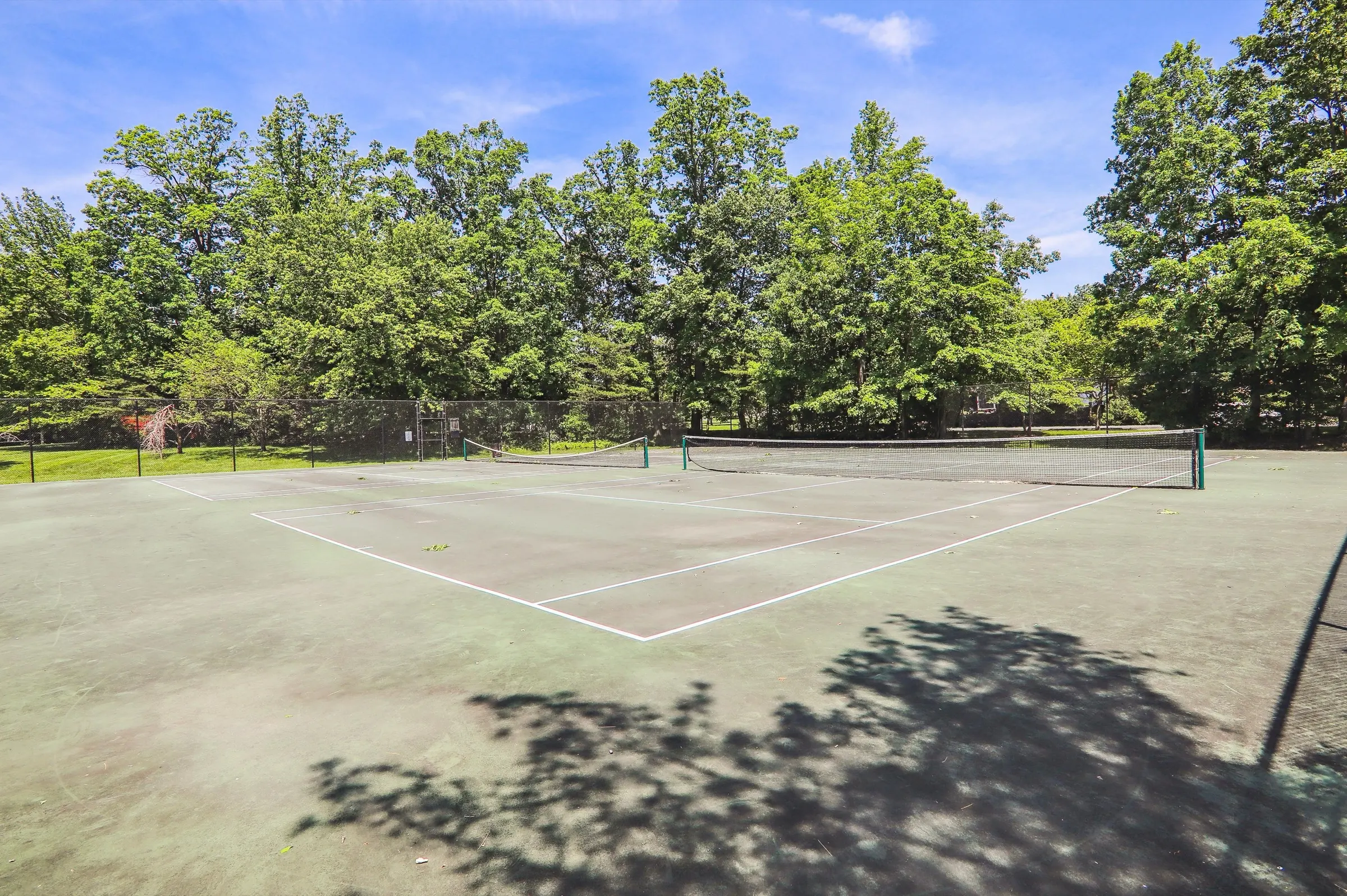 Wyngate tennis court at 6003 Melvern Dr