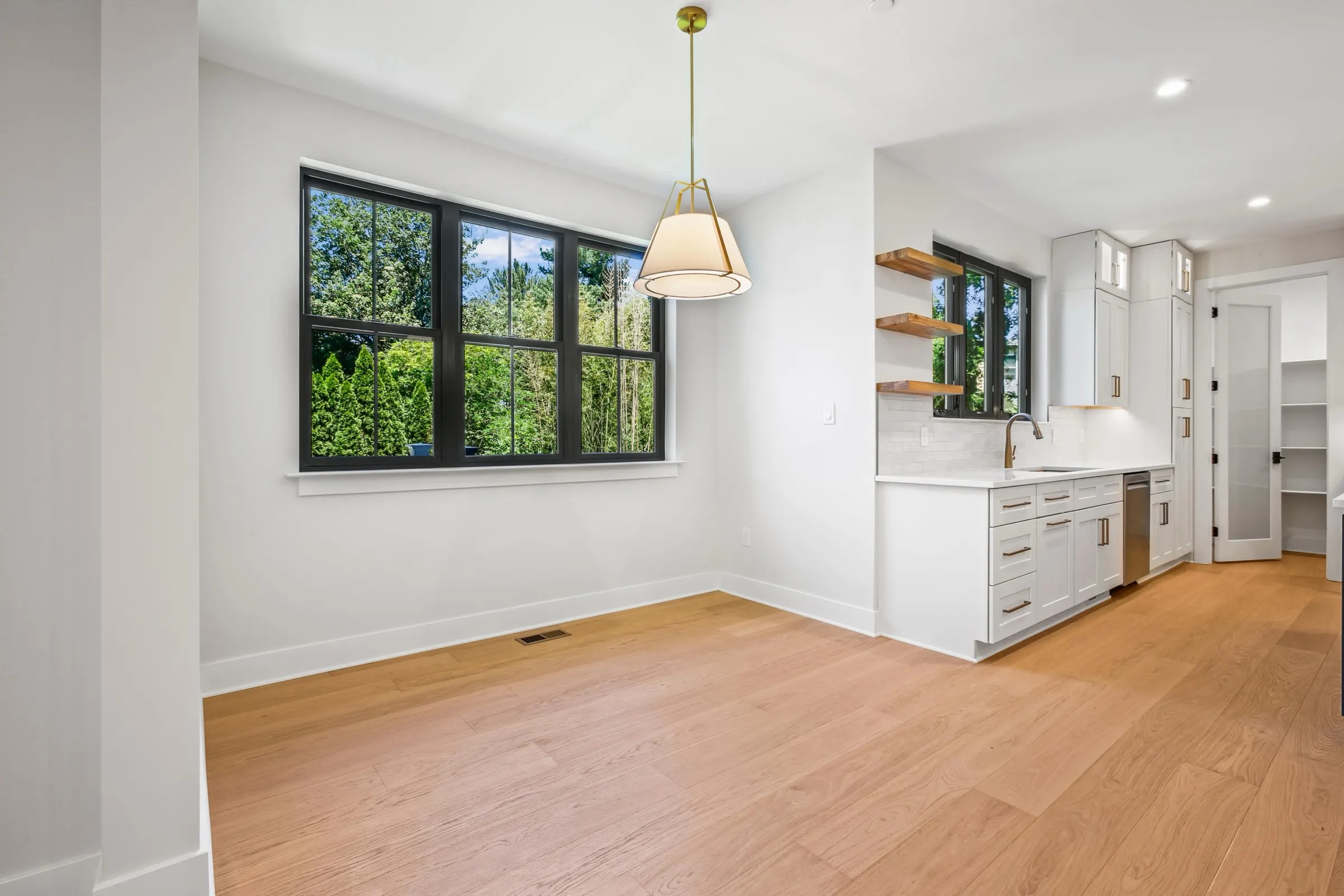 Breakfast room at 6003 Melvern Dr