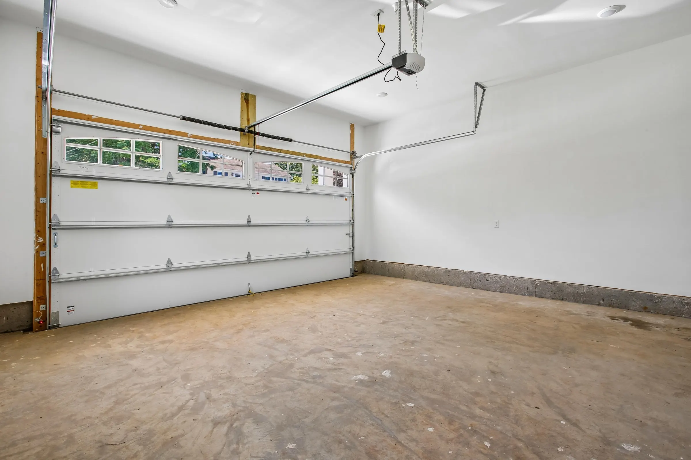 Garage at 6003 Melvern Dr