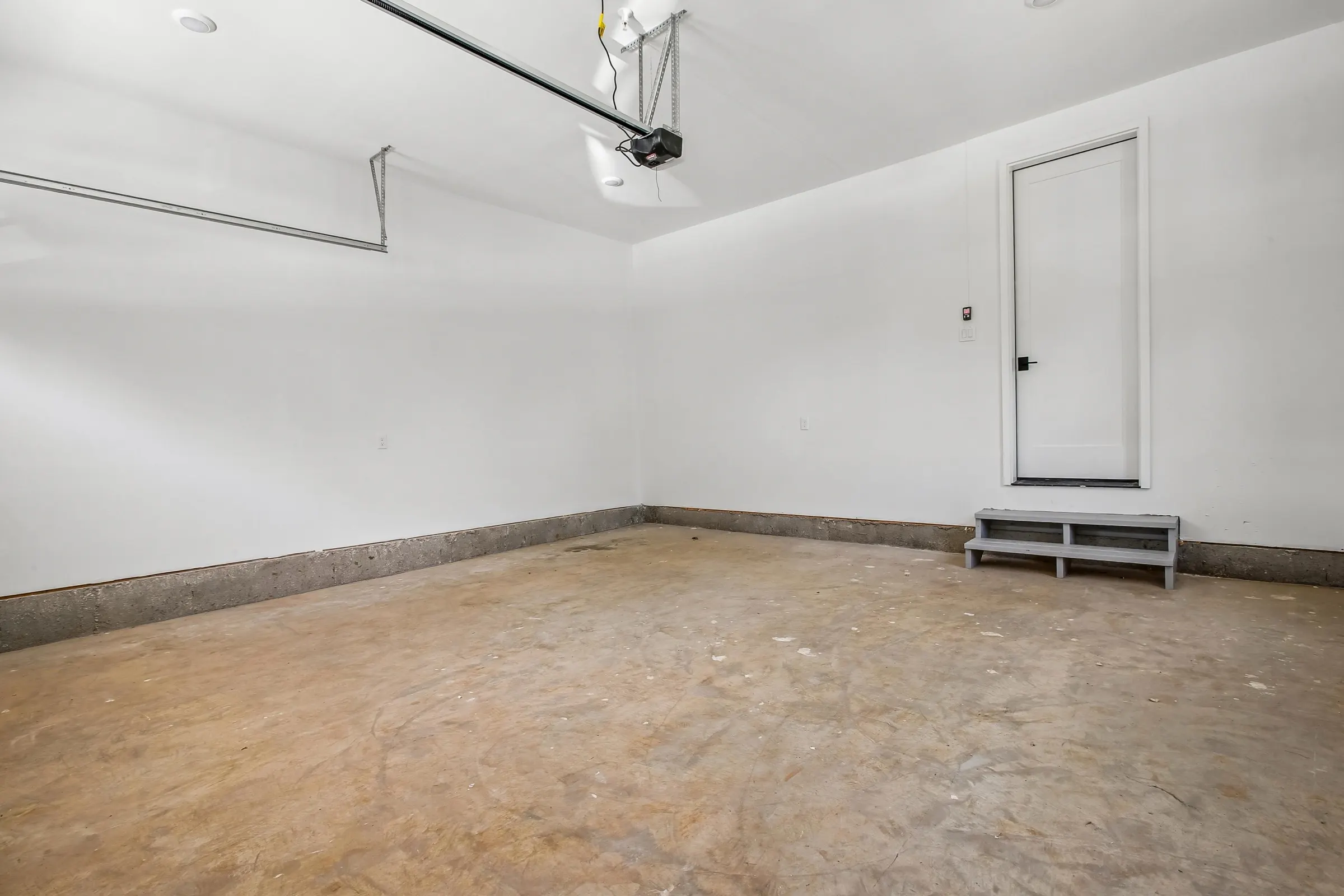 Garage at 6003 Melvern Dr